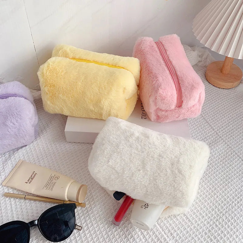 Fur Makeup Bags for Women Soft Travel Cosmetic Bag Organizer Case Young Lady Girls Make Up Case Necessaries 1 Pc Solid Handbags Monte Capri